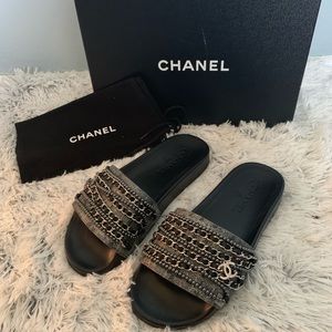 NWT- Ladie’s Chanel Slides